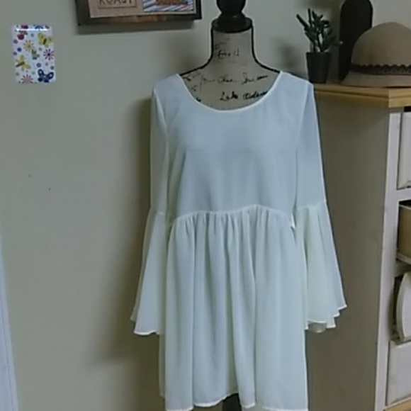 Flared Long Sleeve Flowy Dress - Picture 2 of 3
